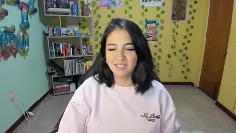 Mia  Wednesday to Sunday 730 am to 1030 am Colombian Hour D online show from 02/17/25, 01:47