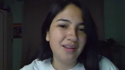 Mia  Wednesday to Sunday 730 am to 1030 am Colombian Hour D online show from 09/27/25, 04:50