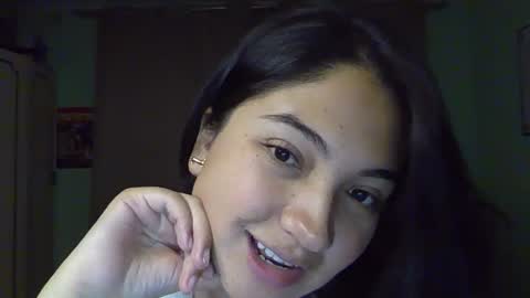 Mia  Wednesday to Sunday 730 am to 1030 am Colombian Hour D online show from 09/29/25, 02:06