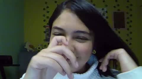 Mia  Wednesday to Sunday 730 am to 1030 am Colombian Hour D online show from 11/09/25, 05:17