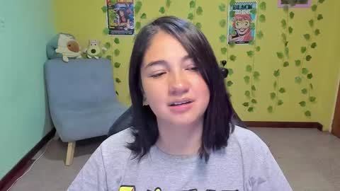 Mia  Wednesday to Sunday 730 am to 1030 am Colombian Hour D online show from 11/20/25, 04:45