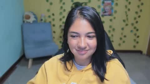 Snapshot of littleprety6969 chatting on 12/23/25, 05:38 Mia Wednesday to Sunday 730 am to 1030 am Colombian Hour D online show from 12/23/25, 05:38