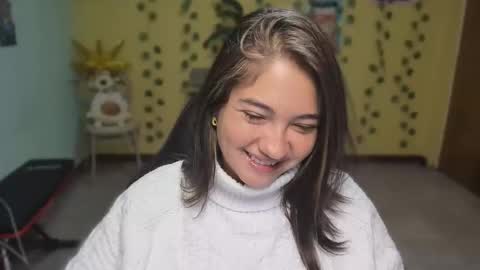 Snapshot of littleprety6969 chatting on 02/06/26, 02:49 Mia Wednesday to Sunday 730 am to 1030 am Colombian Hour D online show from 02/06/26, 02:49