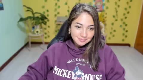 Snapshot of littleprety6969 chatting on 03/01/26, 11:01 Mia Wednesday to Sunday 730 am to 1030 am Colombian Hour D online show from 03/01/26, 11:01