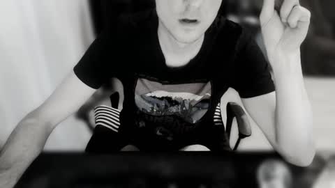 Snapshot of littleprince87 chatting on 10/21/25, 03:46 littleprince87 online show from 10/21/25, 03:46