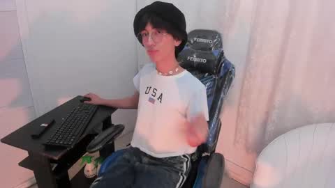 Snapshot of littleprince_ chatting on 05/14/26, 04:30 PRINCE online show from 05/14/26, 04:30