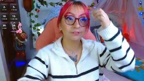 Snapshot of littlerouse_ chatting on 06/16/26, 09:23 Ruby Rouse online show from 06/16/26, 09:23