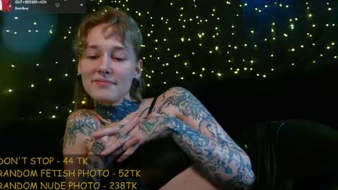 Snapshot of littlespacemouse chatting on 05/04/26, 02:24 Niki free tg channel with some photos gifs and info about streams online show from 05/04/26, 02:24