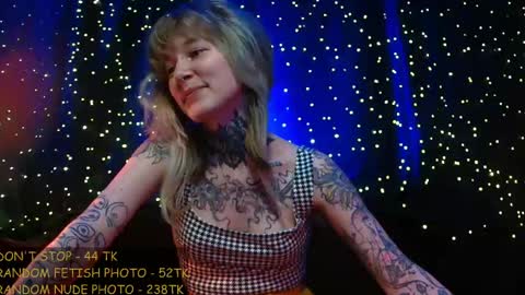 Snapshot of littlespacemouse chatting on 05/24/26, 04:23 Niki free tg channel with some photos gifs and info about streams online show from 05/24/26, 04:23