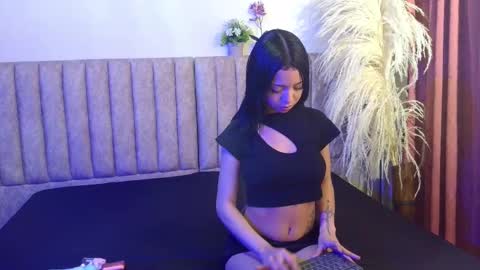 Snapshot of littlestar_sm chatting on 11/27/25, 04:58 littlestar_sm online show from 11/27/25, 04:58