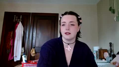 Snapshot of littlestpuppet chatting on 04/01/26, 05:32 Kori online show from 04/01/26, 05:32