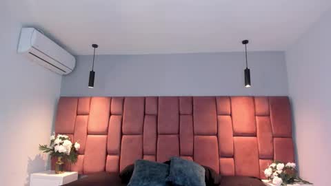 littlevaale online show from 10/17/25, 11:24