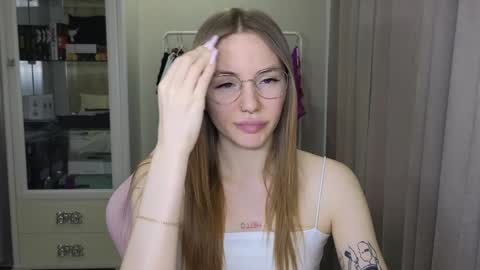 Snapshot of littlevildevil chatting on 01/23/25, 11:26 Eliana online show from 01/23/25, 11:26
