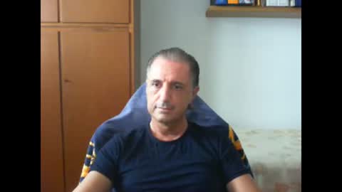 liuk53 online show from 09/22/25, 01:35