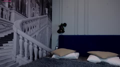 Liv 3 online show from 12/25/24, 01:09