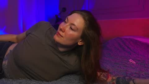 Liv 3 online show from 09/26/25, 03:38