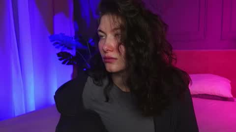 Liv 3 online show from 12/05/25, 02:14