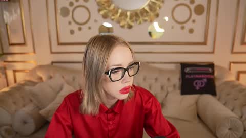 Snapshot of livehub054 chatting on 02/03/26, 11:15 Sheryl online show from 02/03/26, 11:15