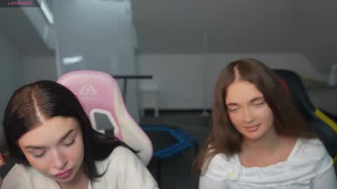 Snapshot of livehub054 chatting on 02/21/26, 12:06 Sheryl online show from 02/21/26, 12:06