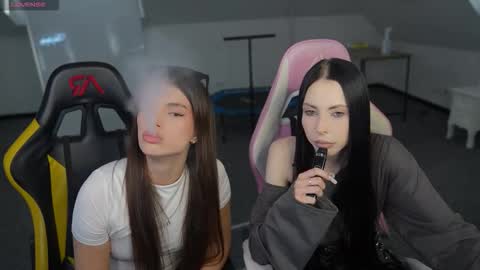 Snapshot of livehub054 chatting on 03/04/26, 11:27 Sheryl online show from 03/04/26, 11:27