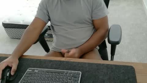 Snapshot of livetribber chatting on 02/21/26, 08:21 livetribber online show from 02/21/26, 08:21