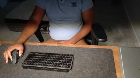 Snapshot of livetribber chatting on 07/22/26, 11:57 livetribber online show from 07/22/26, 11:57