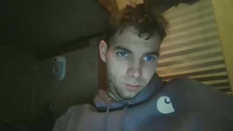 Snapshot of livetyy chatting on 11/29/25, 01:19 livetyy online show from 11/29/25, 01:19