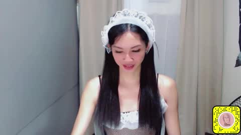 Snapshot of liviacum_ chatting on 02/23/26, 10:29 Lvia online show from 02/23/26, 10:29