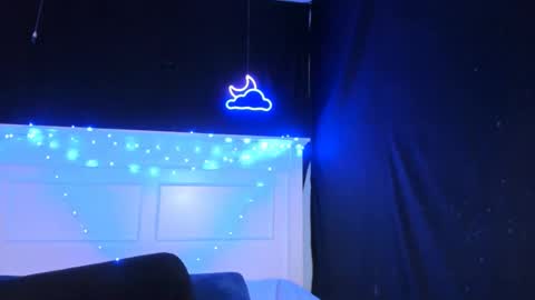 Snapshot of livinsubspace chatting on 12/07/24, 09:33 Liv online show from 12/07/24, 09:33