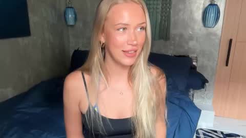 Snapshot of livslifee chatting on 02/09/26, 03:10 olivia online show from 02/09/26, 03:10