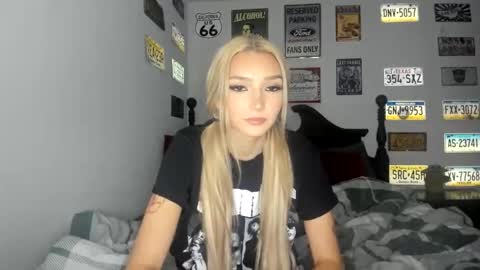 Snapshot of livvywinters chatting on 02/09/26, 06:28 Livvy online show from 02/09/26, 06:28