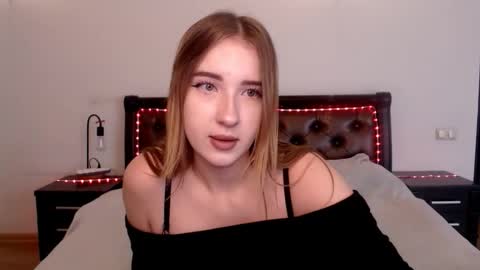 Snapshot of lixivey chatting on 10/23/25, 10:36 Dominica online show from 10/23/25, 10:36