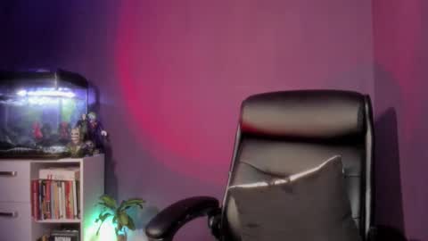 Snapshot of lixrose chatting on 01/12/26, 01:11 LixRose online show from 01/12/26, 01:11