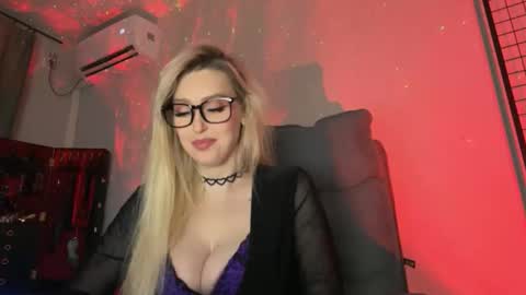 Snapshot of liya_ray chatting on 02/05/26, 11:20 Liya Ray online show from 02/05/26, 11:20