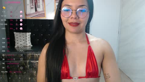 Snapshot of liz25_b chatting on 01/14/25, 09:13 Liz online show from 01/14/25, 09:13