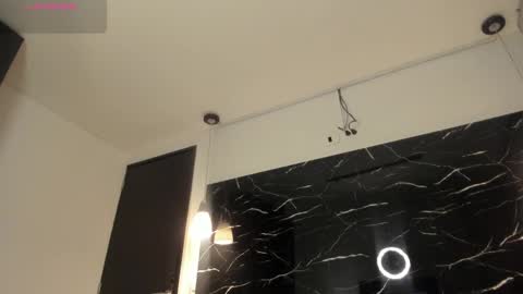 Liz  online show from 02/22/25, 11:02