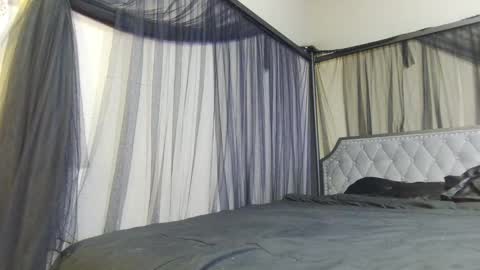 Jay-Liz online show from 09/18/25, 04:47