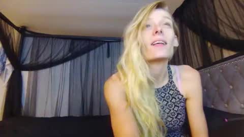 Jay-Liz online show from 10/17/25, 05:21