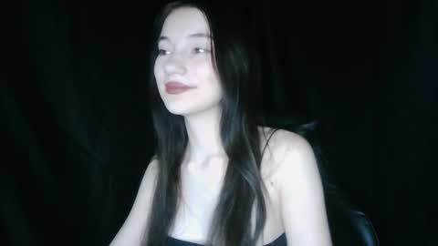 Liza  Kitty online show from 12/04/25, 11:19