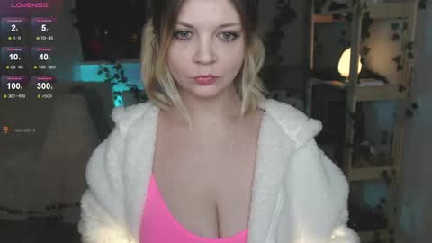 Snapshot of liza_wet chatting on 01/26/25, 09:19 Liza Wet online show from 01/26/25, 09:19