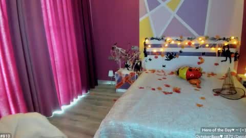 Girl next door online show from 10/24/25, 11:39