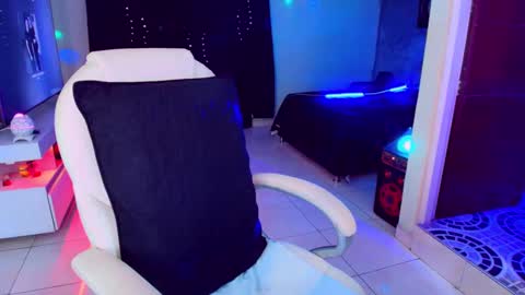 Liza Goth online show from 01/26/25, 07:42