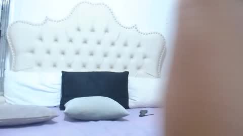 lizANDjuan online show from 02/13/25, 10:00