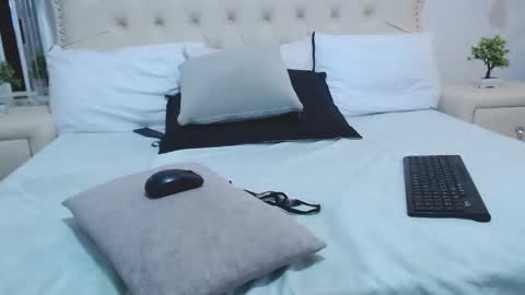 lizANDjuan online show from 02/25/25, 09:46