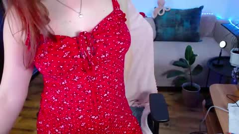 Snapshot of lizaswan chatting on 03/01/25, 06:32 LIzaSwan online show from 03/01/25, 06:32