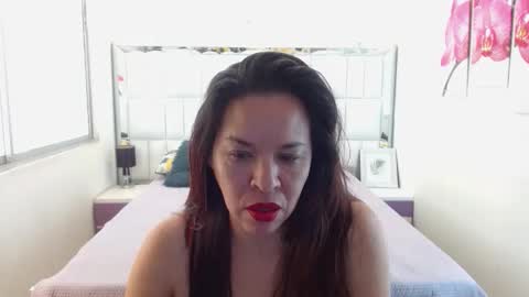 L I Z  E T H   online show from 05/13/26, 12:13