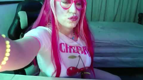 Snapshot of lizicherystrawbery chatting on 03/22/26, 09:34 Lizi Chery Strawbery online show from 03/22/26, 09:34