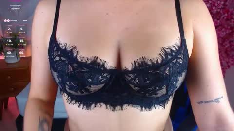 Snapshot of lizowenn_ chatting on 03/28/26, 08:41 LIZETH online show from 03/28/26, 08:41