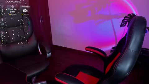 Snapshot of lizynick chatting on 02/22/26, 01:51 lizynick online show from 02/22/26, 01:51