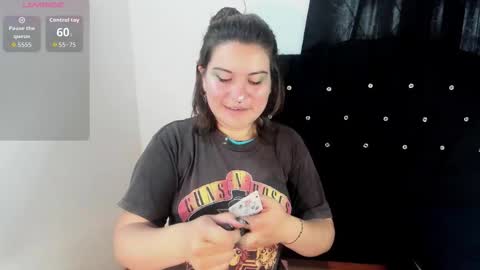 Snapshot of lizz_greys chatting on 10/17/25, 07:49 lizz_greys online show from 10/17/25, 07:49